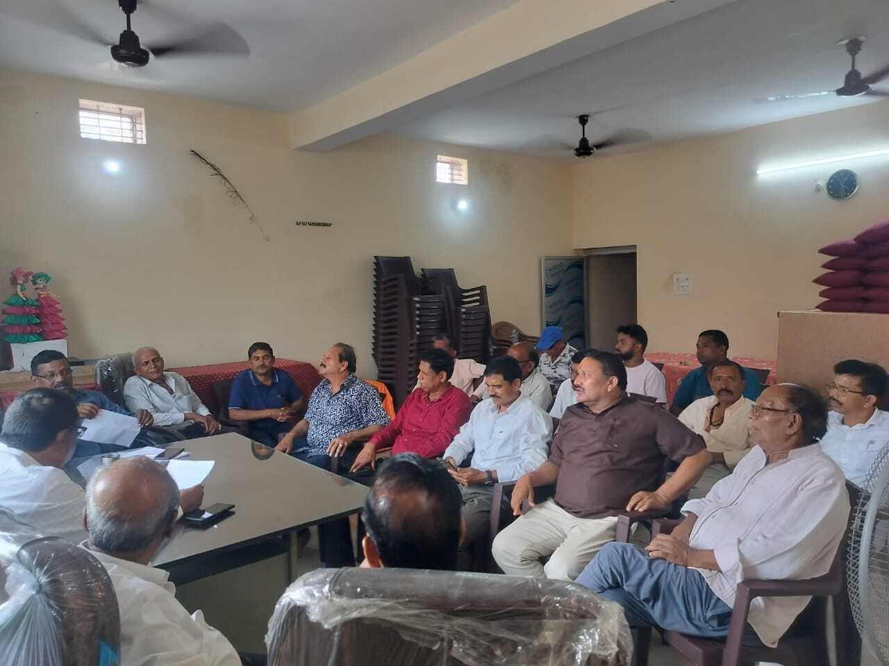 आम्रेश्वर धाम प्रबंध समिति ने श्रावणी मेले की तैयारी पर की चर्चा