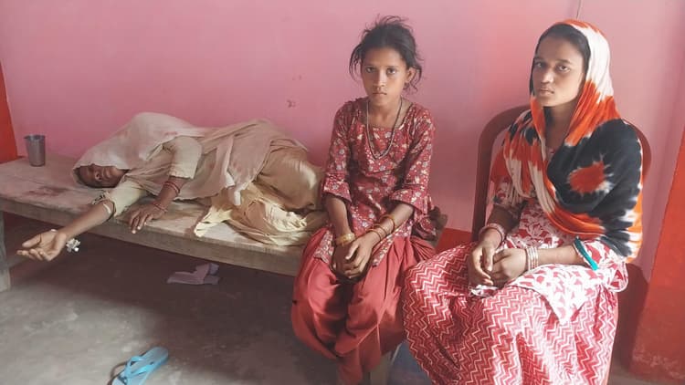 मारपीट में तीन लोग घायल