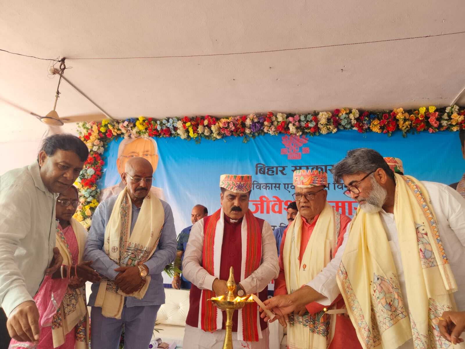 Madhubani News : 14.53 करोड़ की लागत से बनेगा हाईटेक बस स्टैंड : मंत्री