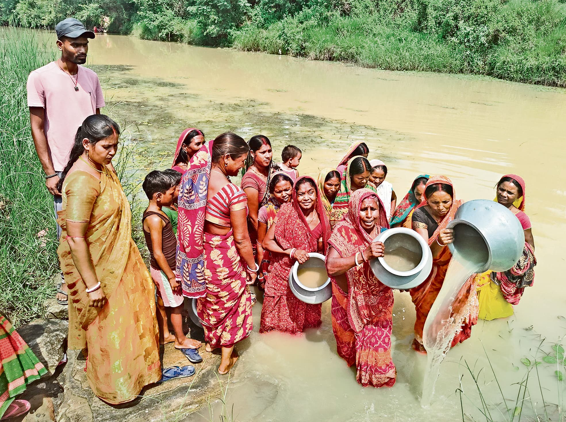 Bokaro News : अवैध बालू खनन के खिलाफ ग्रामीणों ने खोला मोर्चा