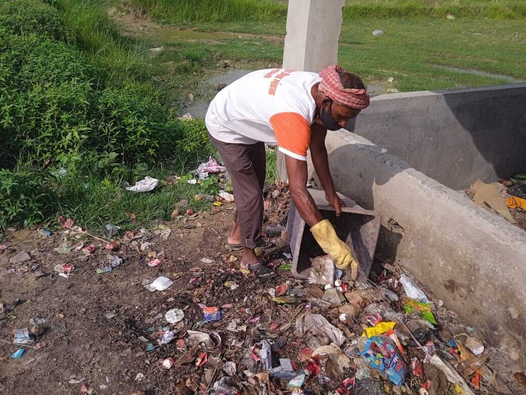 Madhubani News : गिले कचरे से बन रहा जैविक खाद, दस रुपये किलो खरीद रहे किसान