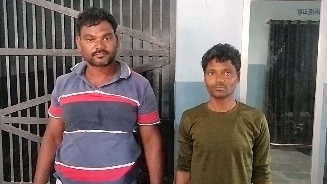 वारंटी दो सहोदर भाई को पुलिस ने किया गिरफ्तार