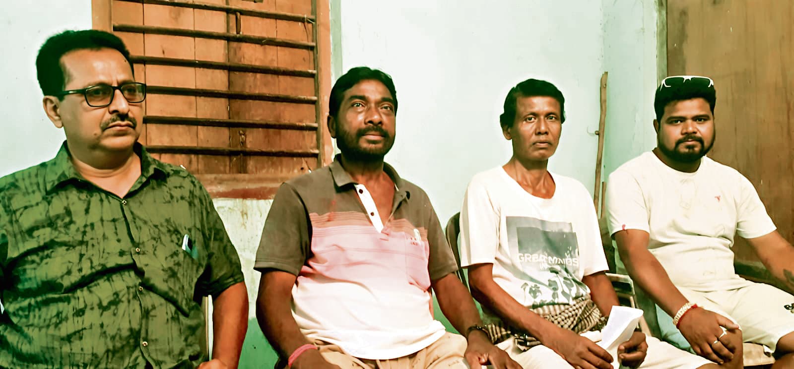 East Singhbhum News : फुट ओवरब्रिज और टिकट बुकिंग काउंटर की सुविधा मिले