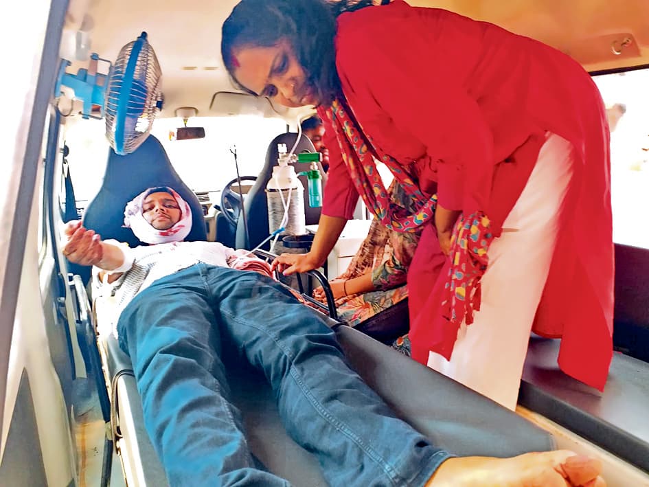 Patna News : ससुराल में भूमि विवाद सुलझाने आये दारोगा और बेटे-भतीजे को मारी गोली