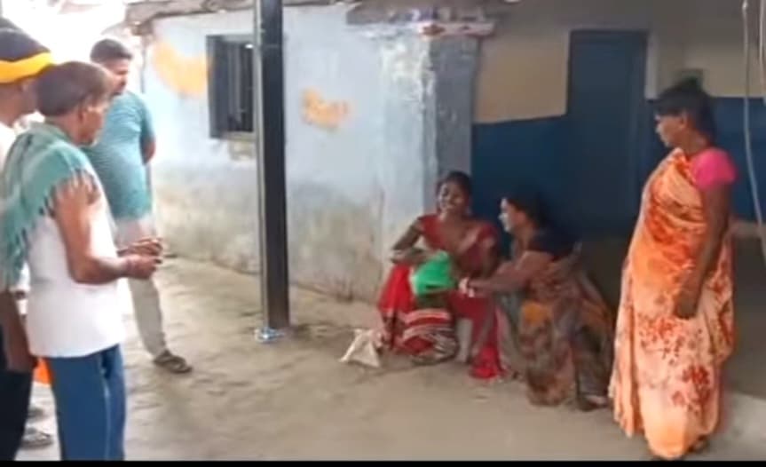 सदर अस्पताल में महिला के सोने की बालियां व लॉकेट उड़ाये