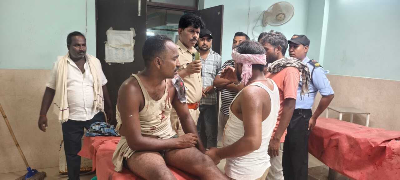 त्रिवेणीगंज में जमीन विवाद को लेकर फायरिंग, एक युवक गंभीर रूप से घायल