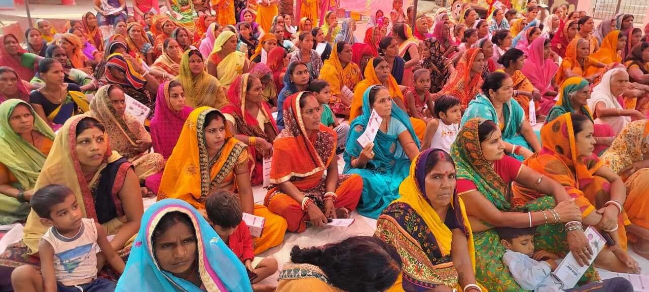 महिला संवाद में आर्थिक एवं सामाजिक प्रगति पर चर्चा