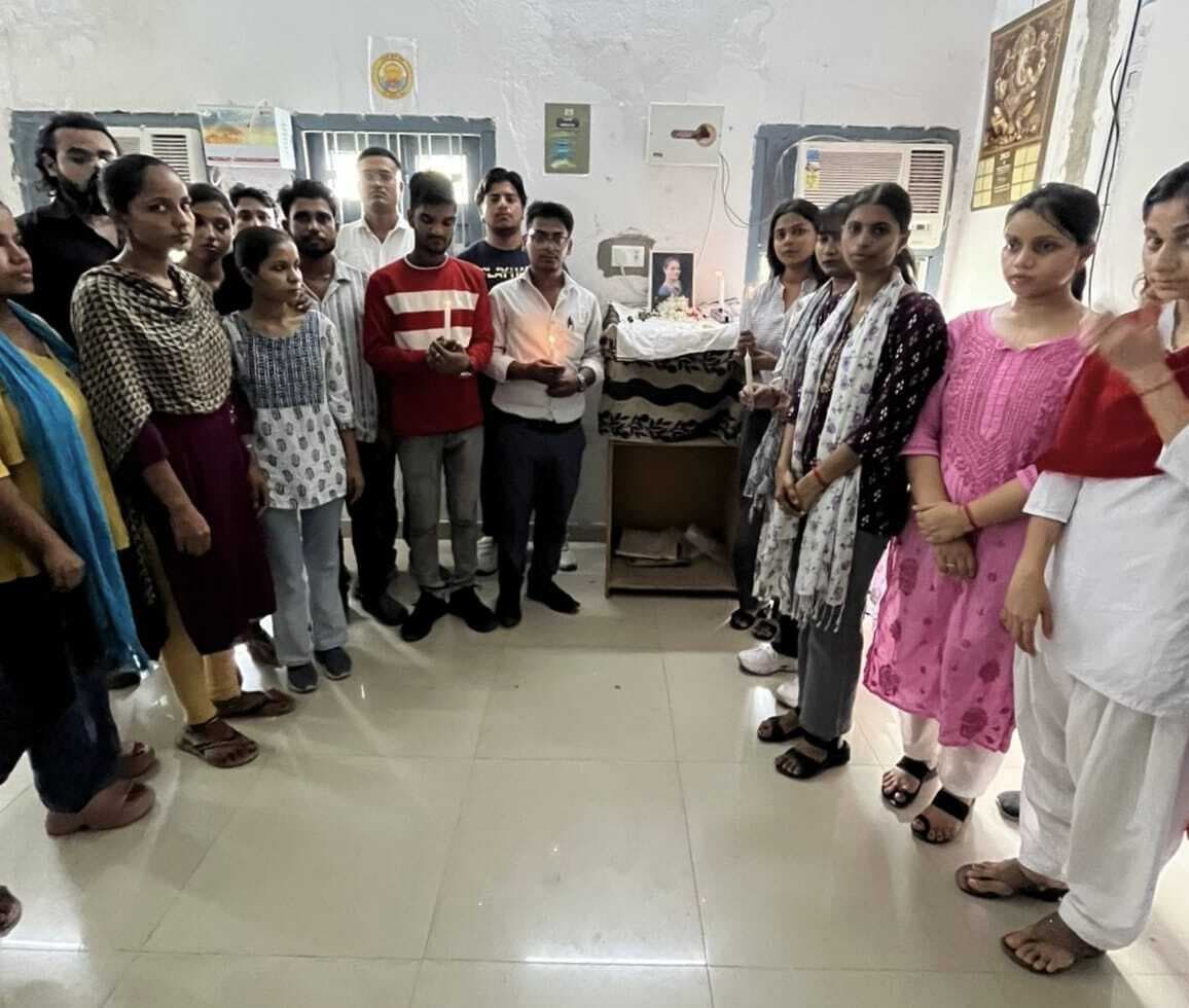 गया कॉलेज में एमबीए की छात्रा मयूरी के निधन पर जताया शोक