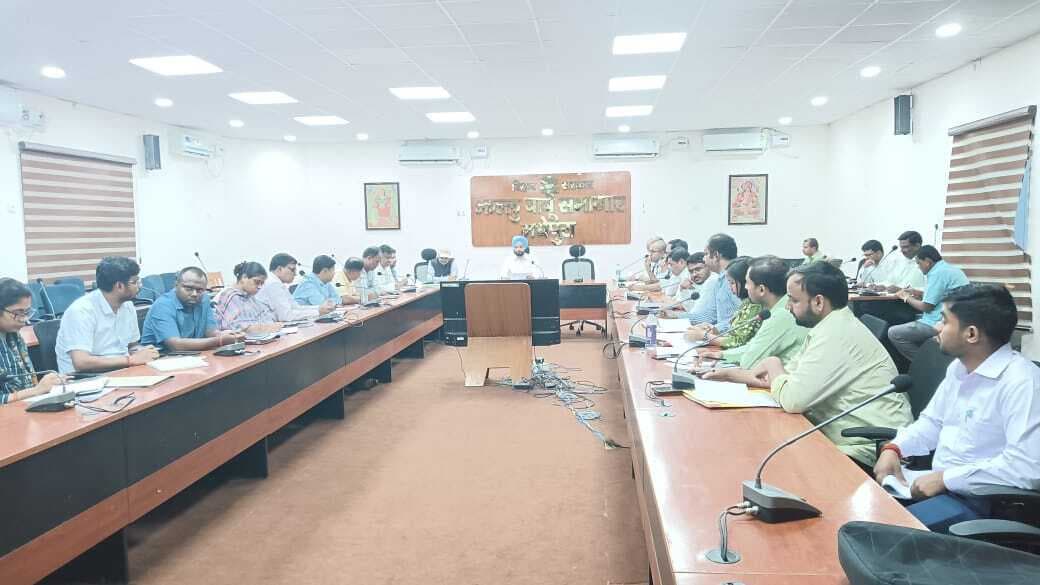 75 दिनों से अधिक लंबित दाखिल-खारीज पर कार्रवाई, जल्द करें निष्पादन