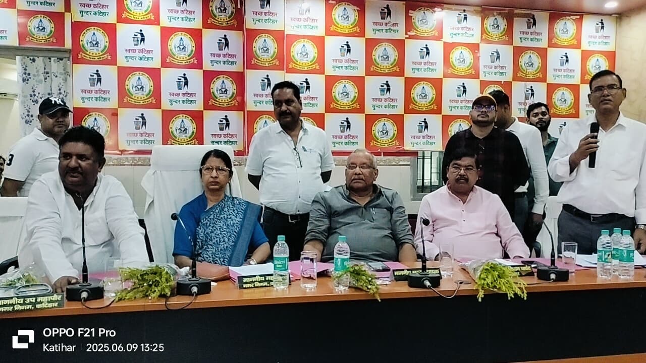 फुटपाथी दुकानदारों से निगम के नाम पर बट्टी वसूली होगी एफआईआर