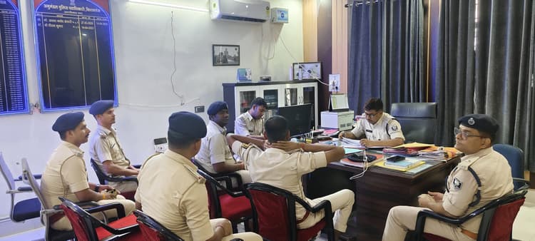 थानाध्यक्ष क्षेत्र में बरतें विशेष सतर्कता, कांडों का ससमय हो निष्पादन: एसडीपीओ