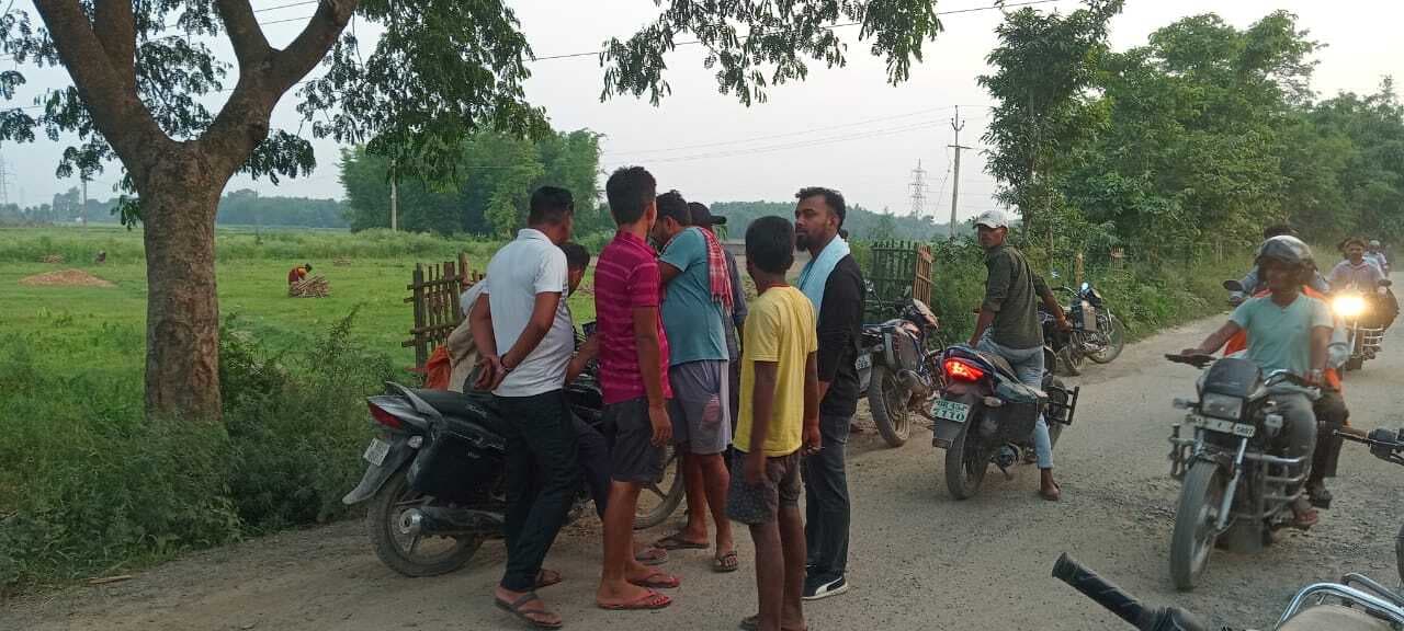 सीएसपी संचालक से अपराधियों ने छीने दो लाख 83 हजार , मारी गोली, रेफर