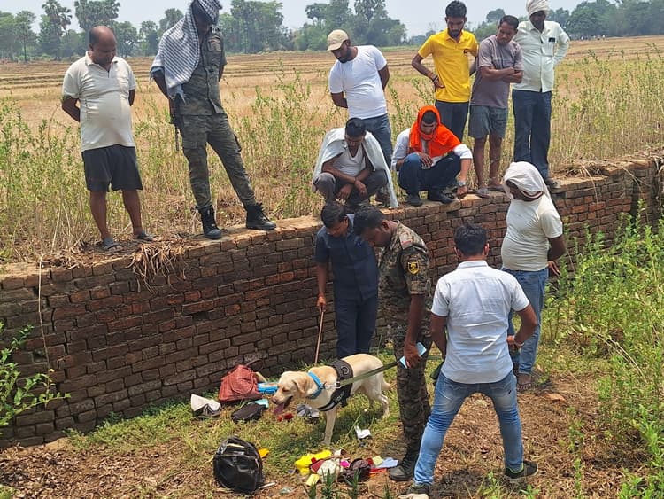 25 लाख के सोने-चांदी के आभूषण व नकदी सहित कीमती सामान उड़ाया