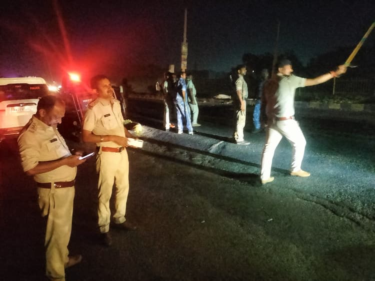 एसडीपीओ ने वाहन जांच का किया निरीक्षण