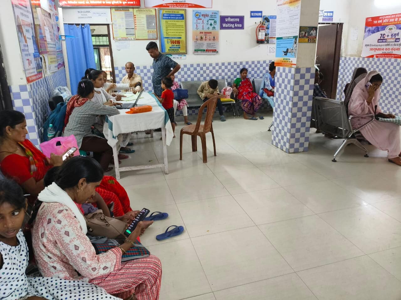 वायरल फीवर व डायरिया के मरीजों में हुआ इजाफा, पोठिया पीएचसी में की गयी 120 मरीजों की जांच