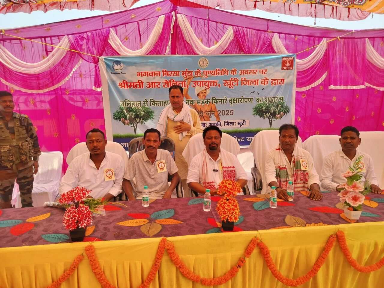 खूंटी व तोरपा विधायक ने दी श्रद्धांजलि