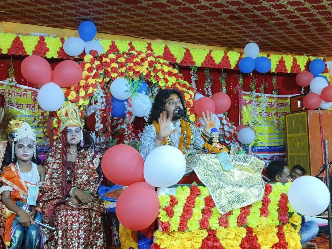 स्वभाव में परिवर्तन केवल सत्संग से ही आ सकता है : कथावाचक