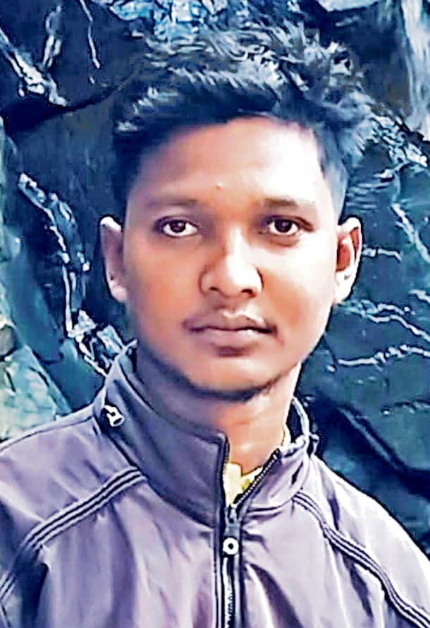 East Singhbhum News : गालूडीह के मजदूर की आंध्रप्रदेश में मौत, 17 युवकों के साथ गया था सागर