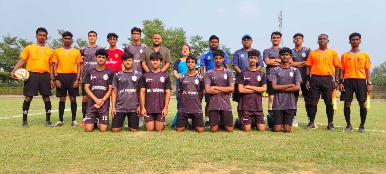 Giridih News: सलूजा गोल्ड स्कूल में सीबीएसई सुब्रतो कप के दूसरे दिन का मैच भी काफी रोमांचक रहा