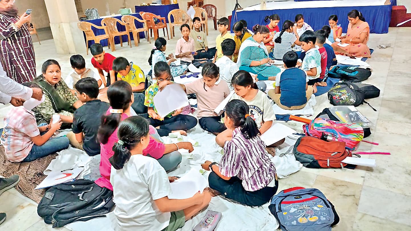 ranchi news : अग्रवाल सभा महिला समिति रांची ने लगाया समर कैंप, बच्चों ने दिखायी प्रतिभा