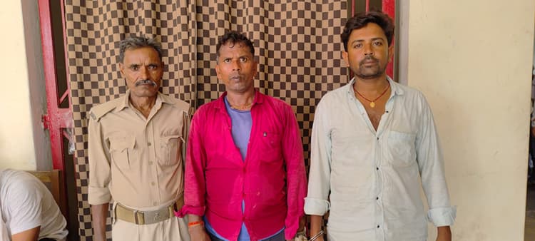 पुरुषोत्तमपुर से मारपीट मामले में दो आरोपित गिरफ्तार