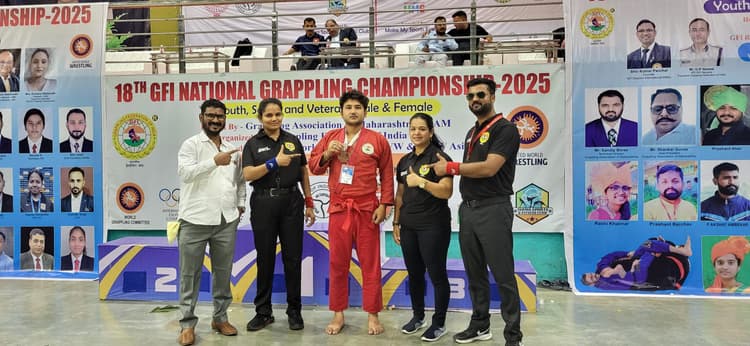 नेशनल ग्रैपलिंग चैंपियनशिप में मिहिर ने जीता कांस्य पदक