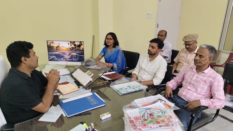 मतदाता जागरूकता संबंधित कार्यक्रम का करें आयोजन