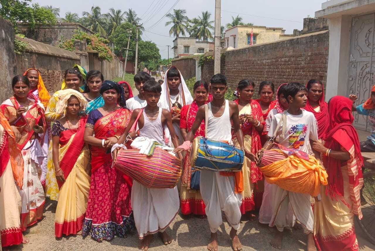महिला कीर्त मंडली के संकीर्तन से माहौल बना भक्तिमय