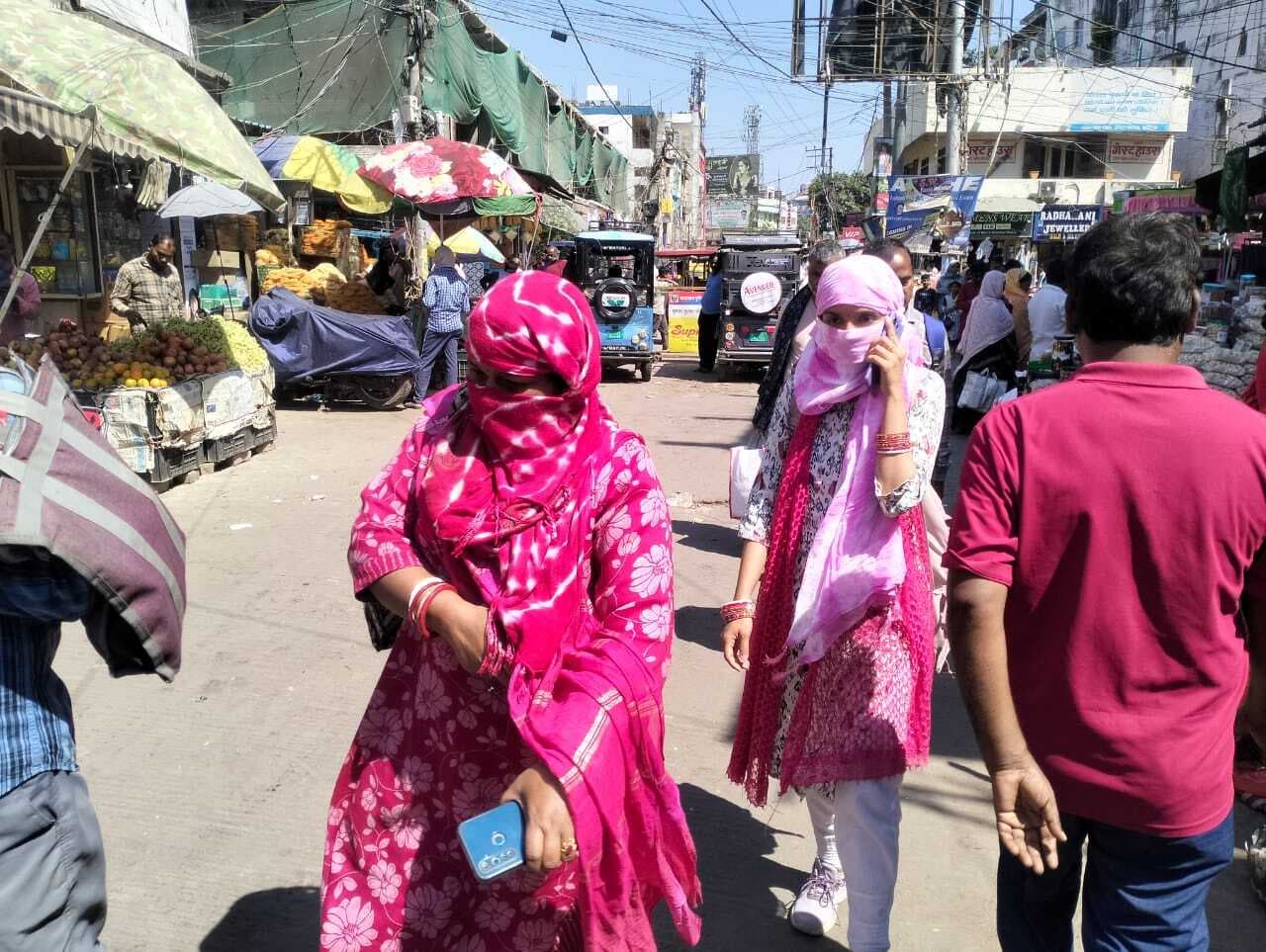 अधिकतम तापमान 40 डिग्री पर पहुंचा, गर्मी से बेहल हुए लोग