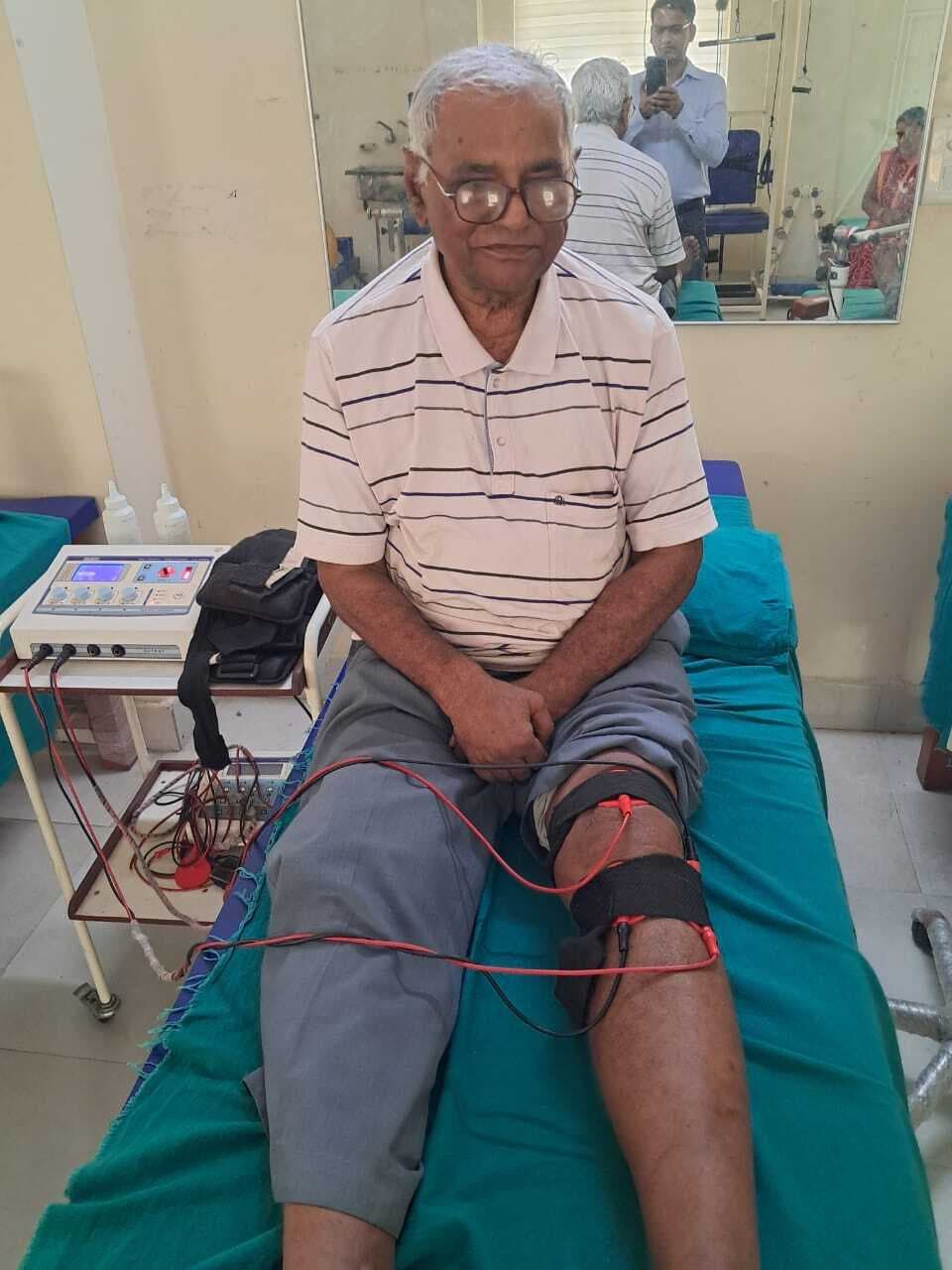 हथुआ के बुनियाद केंद्र में दिव्यांगों के सपनों को मिल रही है उड़ान