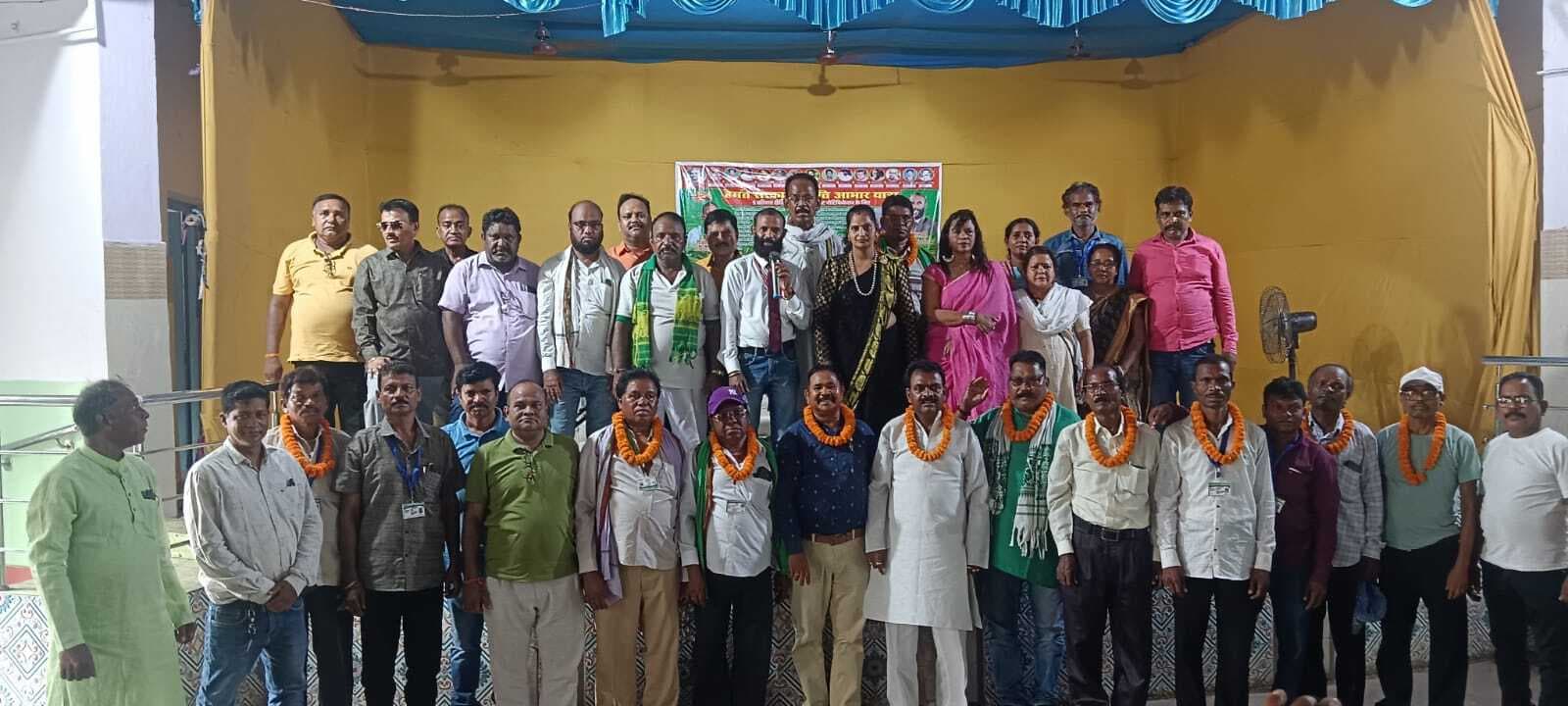 Jamshedpur news. शहीद देवेंद्र मांझी व निर्मल महतो के सपनों को साकार करे सरकार : पुष्कर महतो