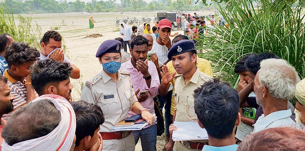 Gopalganj News  : मीरगंज में बारात से मासूम बच्चे की अगवा कर हत्या, तीन दिनों के बाद झाड़ियों में मिला शव