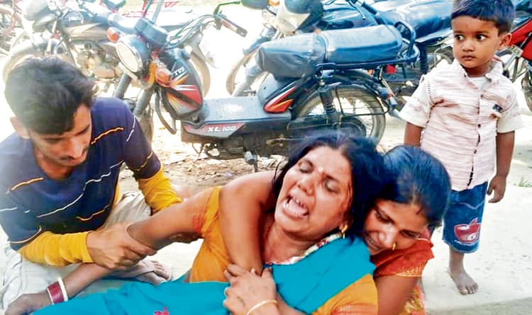 Gopalganj News : जमीन के विवाद में भाला घोंपकर एक की हत्या, 12 लोग हुए घायल