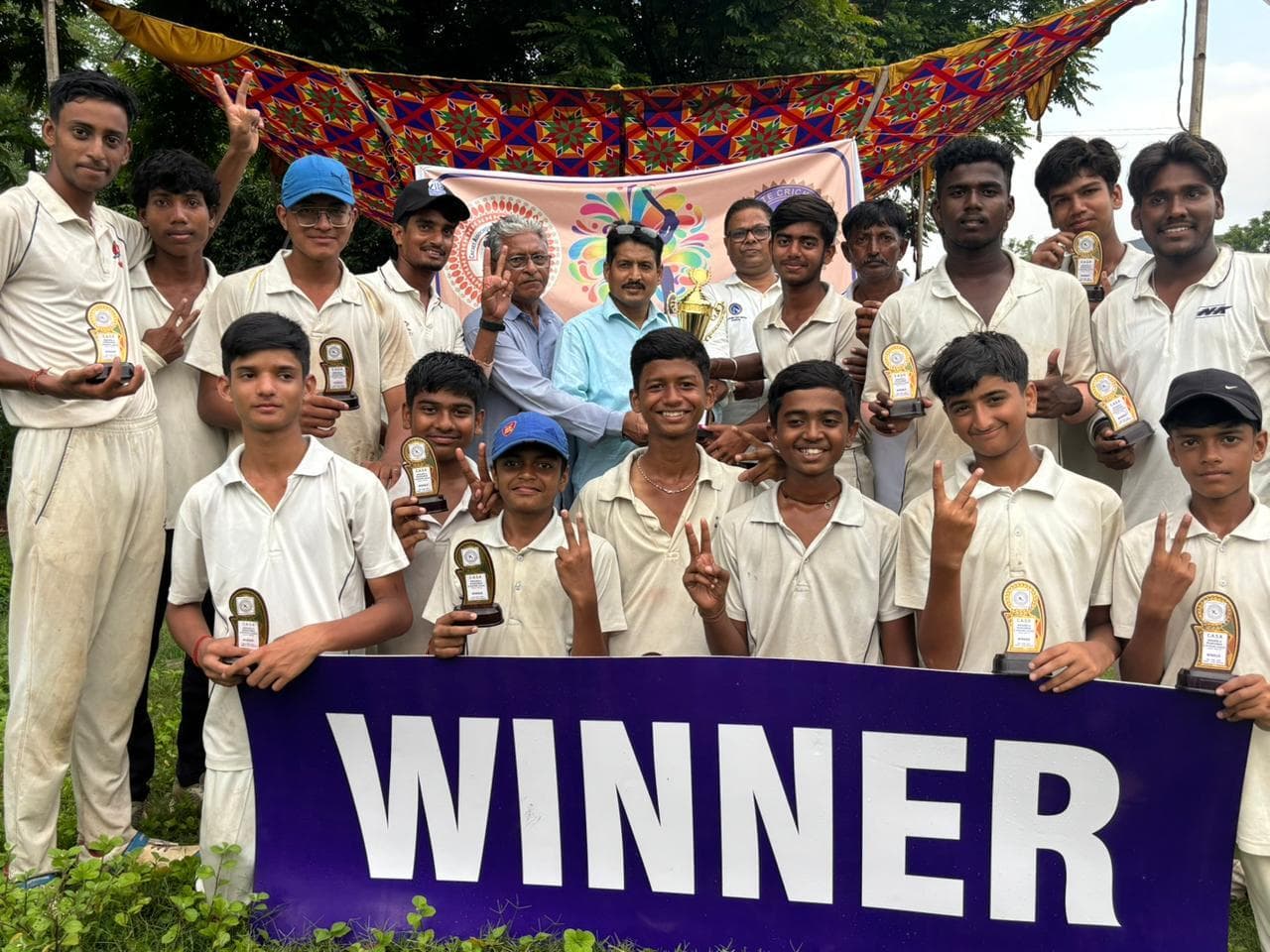 cricket league : चैंपियन क्रिकेट क्लब व स्टूडेंट क्लब ने जीता खिताब