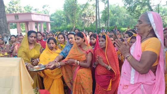 महागामा के शिव मंदिर में शिव गुरु चर्चा आयोजित