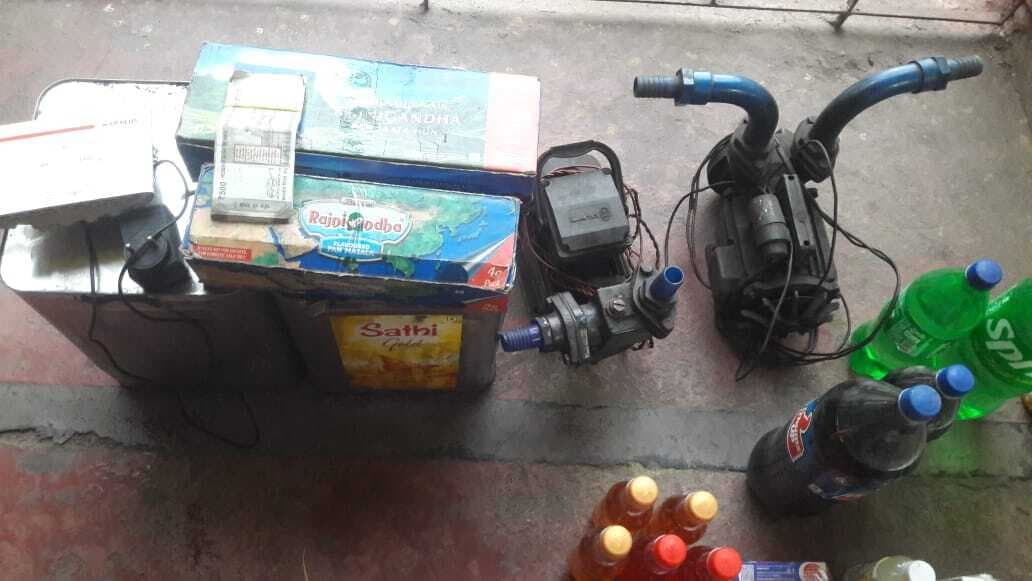 Dhanbad News : गोधर की चाय दुकान से नकदी समेत हजारों की चोरी, दो दिन बाद साल माल बरामद