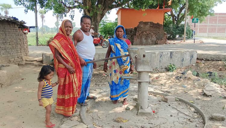 चापाकल खराब, पेयजल संकट गहराया