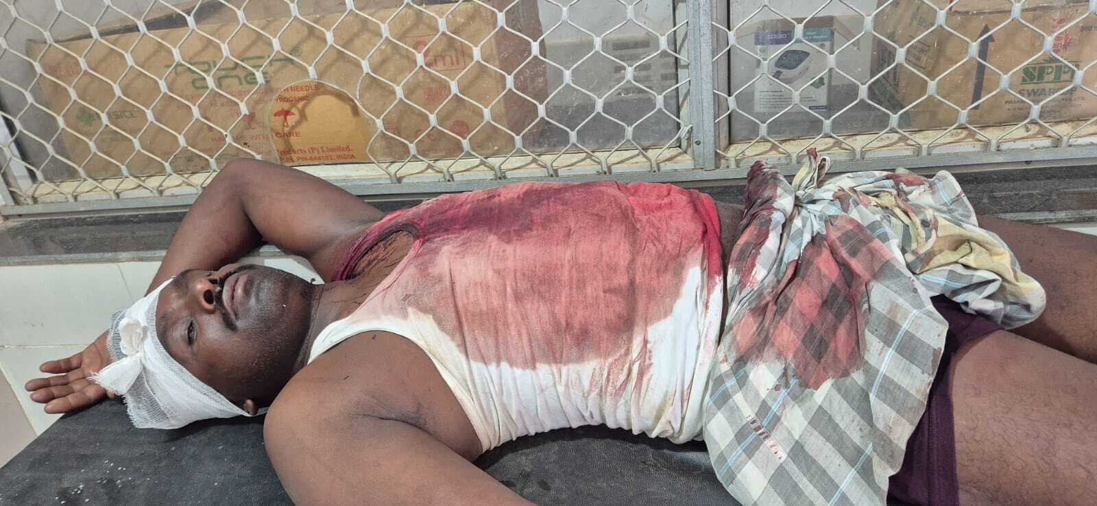 जमीन विवाद में मारपीट, आठ घायल