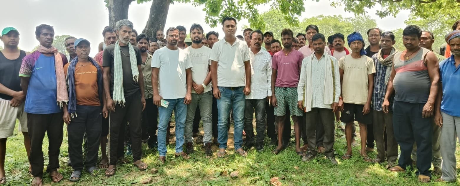 बचरा साइडिंग के मजदूरों ने दी अनिश्चितकालीन धरना की चेतावनी