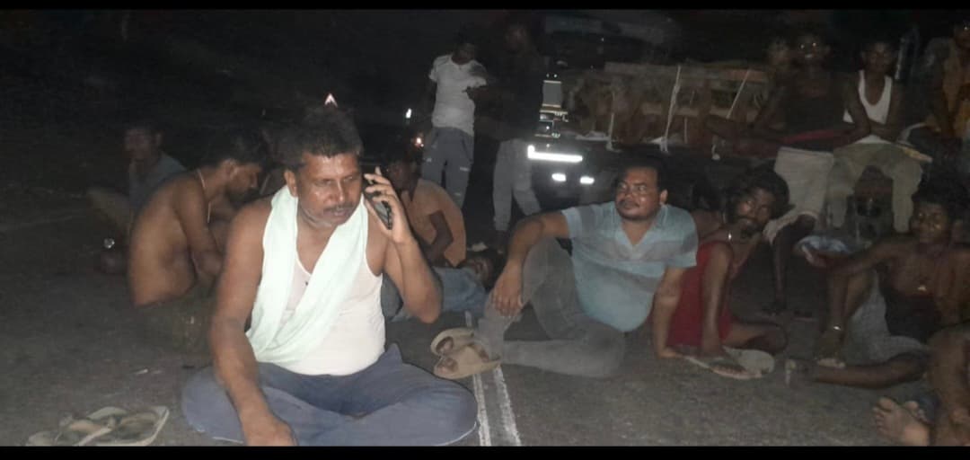 बरेटा में बिजली नहीं, ग्रामीणों ने किया सड़क जाम