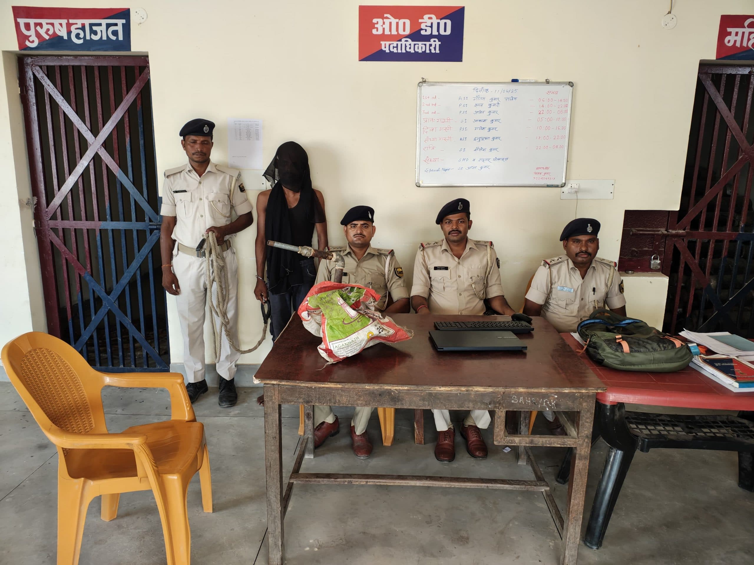 घर से चोरी बाइक बरामद, आरोपित को किया गिरफ्तार