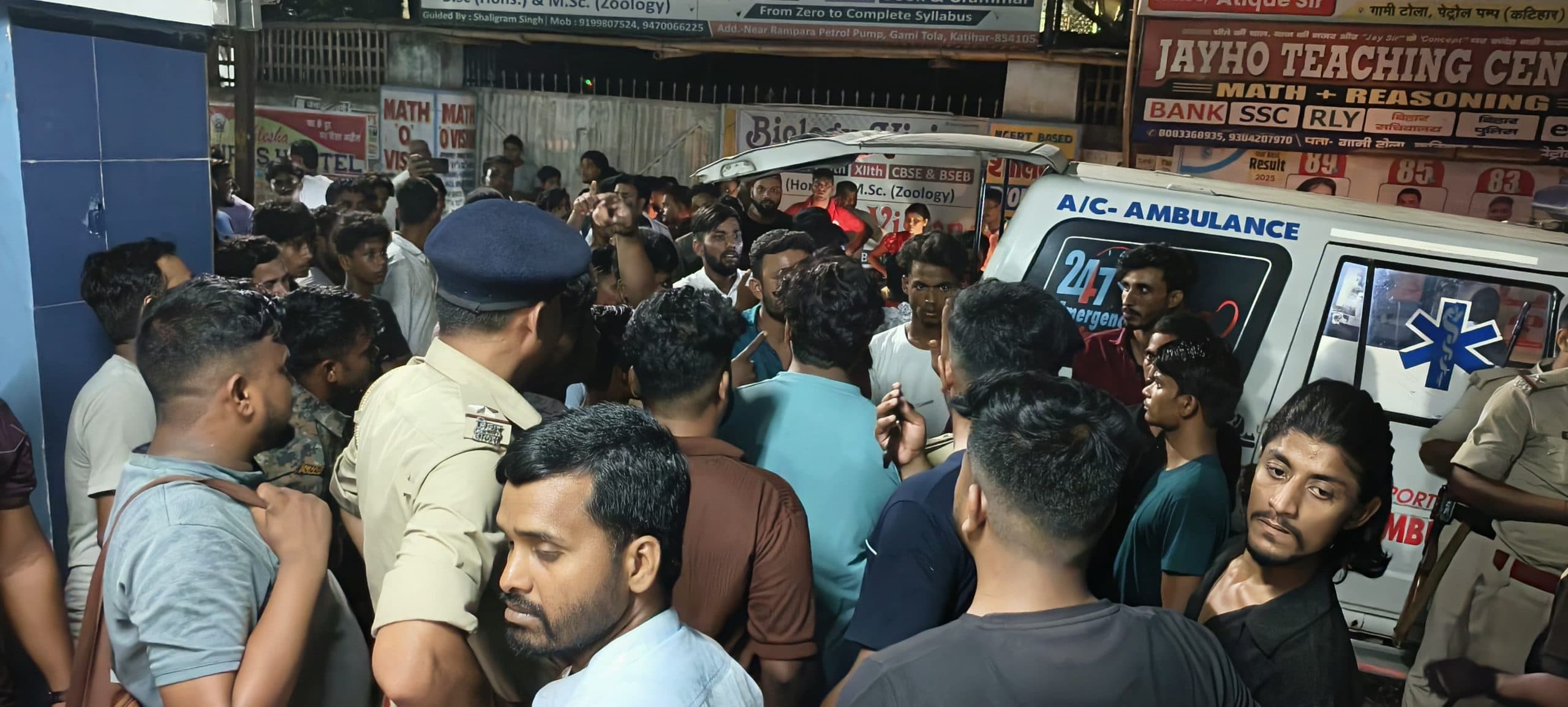 नर्सिंग होम में मरीज की मौत पर परिजनों ने जमकर किया हंगाम