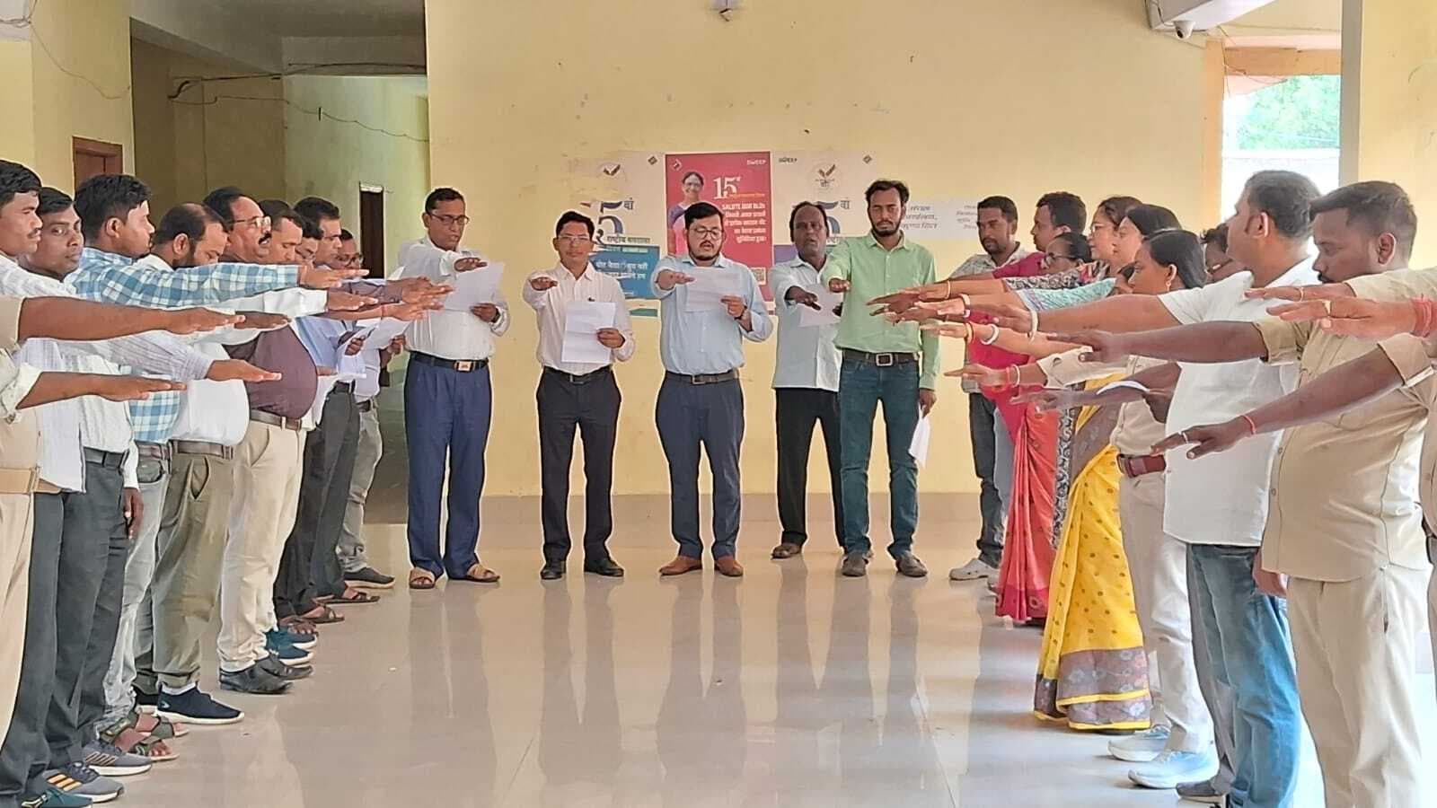 प्रखंड सह अंचलकर्मियों ने ली नशा नहीं करने की शपथ