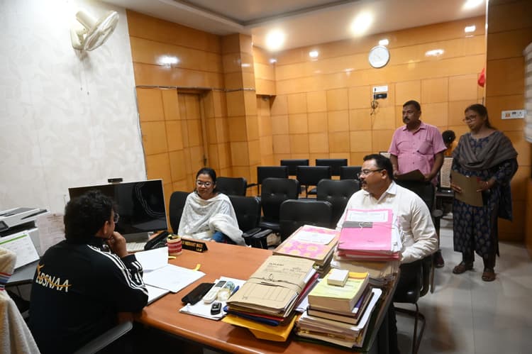 चरित्र सत्यापन जांच कर 383 मामलों का निष्पादन करें जल्द : डीसी