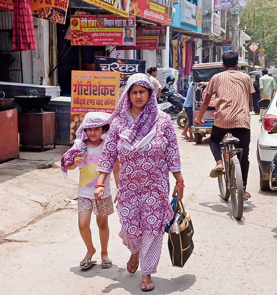 Gopalganj News : सीजन की सर्वाधिक गर्म रही मंगलवार की रात, पारा 32.8 पर पहुंचा, रात की नींद हुई हराम