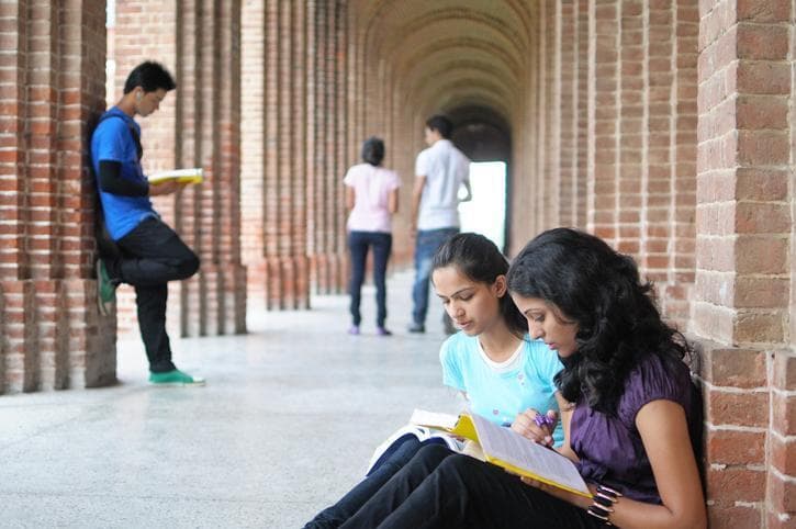 Ranchi News: 642 हो गये सरकारी प्लस टू स्कूल, हर वर्ष आधी सीटें रहती हैं खाली