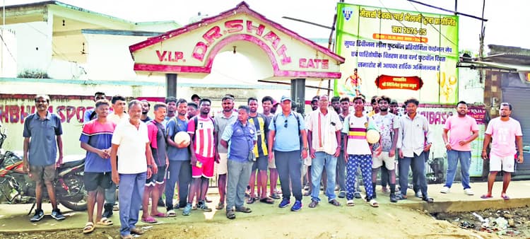 Chaibasa News :खिलाड़ियों के लिए पुन: उपलब्ध रहेगा एसएसए मैदान : एसडीओ