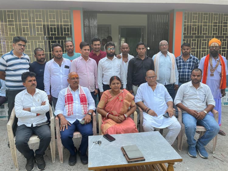 Giridih News :नियमित बिजली नहीं मिली, तो होगा आंदोलन : डॉ मंजू कुमारी