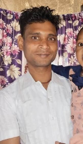 बधार में झूल रहे हाई टेंशन तार की चपेट में आने से युवक की मौत