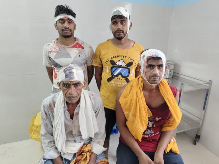 जमीन के विवाद में बाप-बेटा समेत चार को पीटा